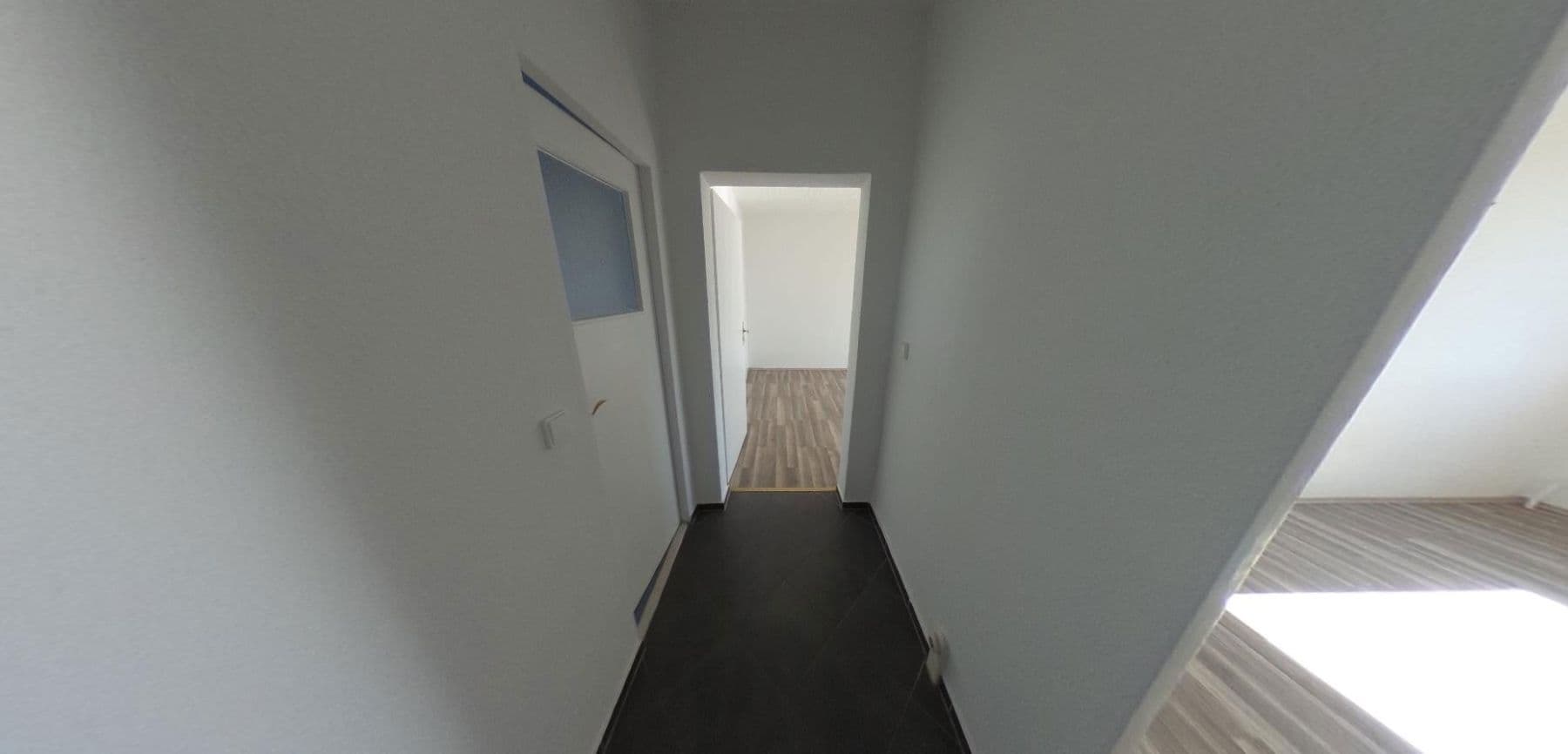 Pronájem bytu 4+1 71 m², Brunnenstraße 16, Bad Düben, Sasko Pronájem bytu 4+1 71 m², Brunnenstraße 16, Bad Düben, Sasko