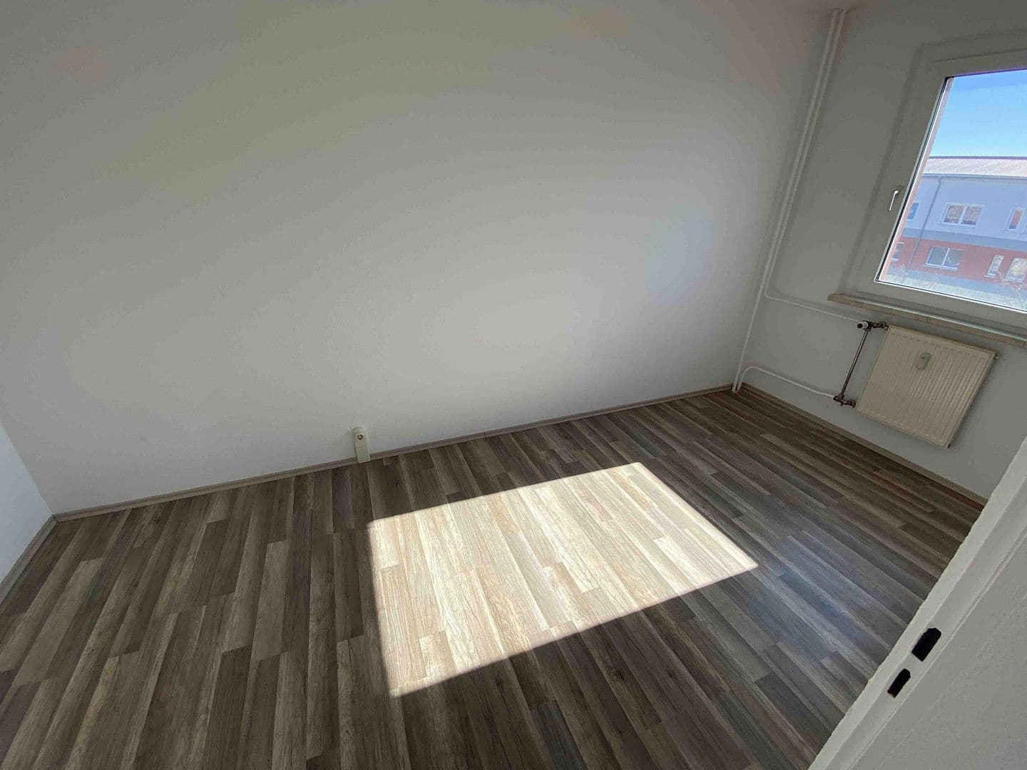 Pronájem bytu 4+1 71 m², Brunnenstraße 16, Bad Düben, Sasko Pronájem bytu 4+1 71 m², Brunnenstraße 16, Bad Düben, Sasko