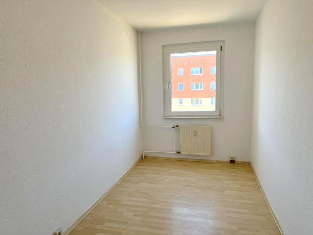 Pronájem bytu 4+1 71 m², Brunnenstraße 16, Bad Düben, Sasko Pronájem bytu 4+1 71 m², Brunnenstraße 16, Bad Düben, Sasko