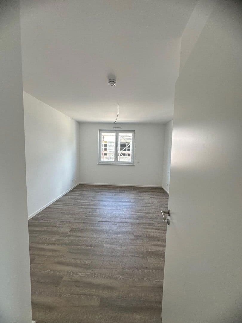 Pronájem bytu 3+1 91 m², Regener Straße 61, Berlin, Berlín Pronájem bytu 3+1 91 m², Regener Straße 61, Berlin, Berlín