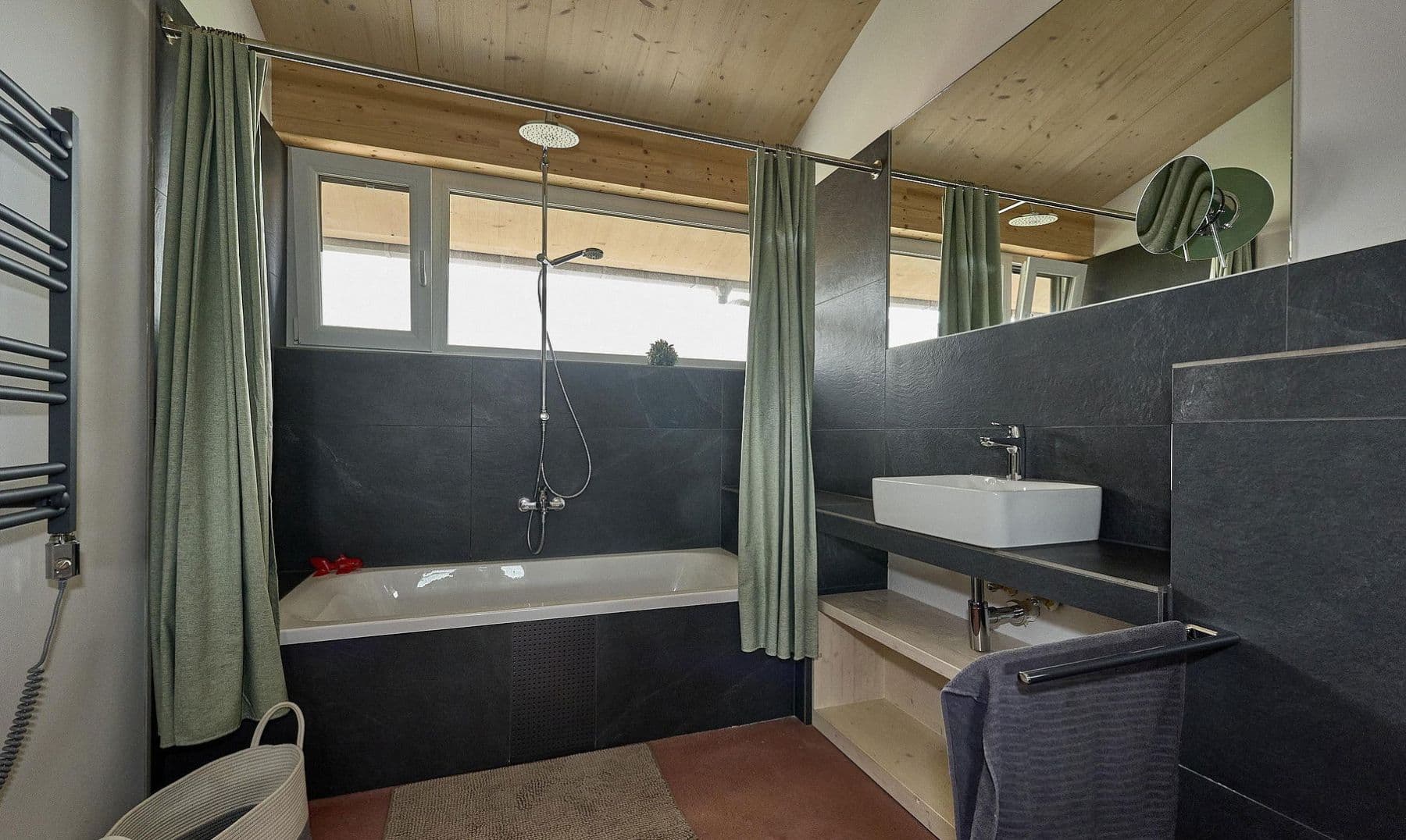 Pronájem bytu 4+kk 140 m², Madsow 19-22, Neuburg, Mecklenburg-Vorpommern Pronájem bytu 4+kk 140 m², Madsow 19-22, Neuburg, Mecklenburg-Vorpommern