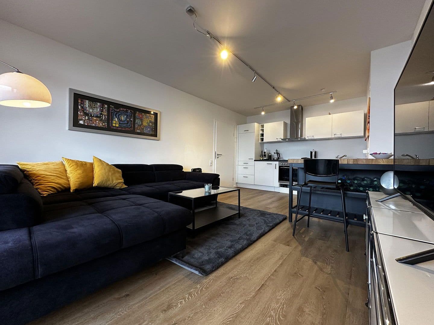 Prodej bytu 2+1 53 m², Luxemburger Straße 124-136, Köln, Severní Porýní-Vestfálsko Prodej bytu 2+1 53 m², Luxemburger Straße 124-136, Köln, Severní Porýní-Vestfálsko