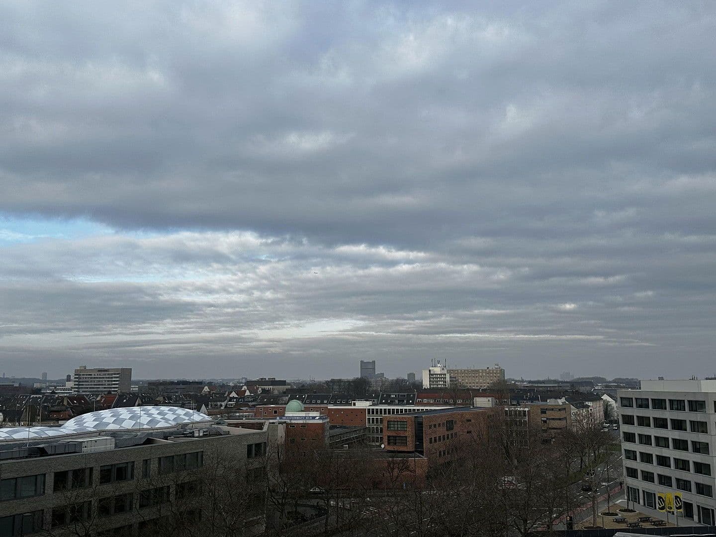 Prodej bytu 2+1 53 m², Luxemburger Straße 124-136, Köln, Severní Porýní-Vestfálsko Prodej bytu 2+1 53 m², Luxemburger Straße 124-136, Köln, Severní Porýní-Vestfálsko