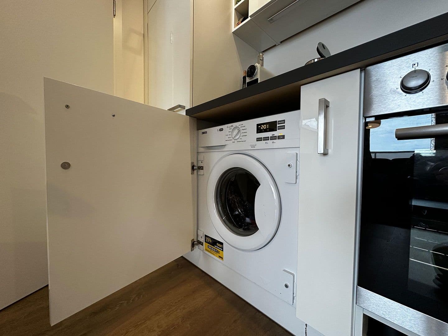 Prodej bytu 2+1 53 m², Luxemburger Straße 124-136, Köln, Severní Porýní-Vestfálsko Prodej bytu 2+1 53 m², Luxemburger Straße 124-136, Köln, Severní Porýní-Vestfálsko