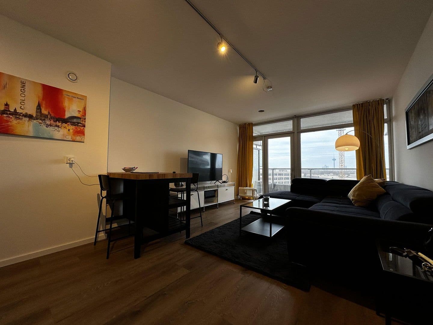 Prodej bytu 2+1 53 m², Luxemburger Straße 124-136, Köln, Severní Porýní-Vestfálsko Prodej bytu 2+1 53 m², Luxemburger Straße 124-136, Köln, Severní Porýní-Vestfálsko