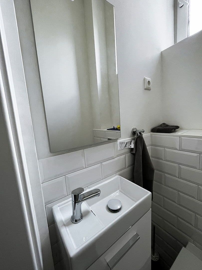 Pronájem bytu 2+1 32 m², Adalbersteinweg 205, Cáchy, Severní Porýní-Vestfálsko Pronájem bytu 2+1 32 m², Adalbersteinweg 205, Cáchy, Severní Porýní-Vestfálsko