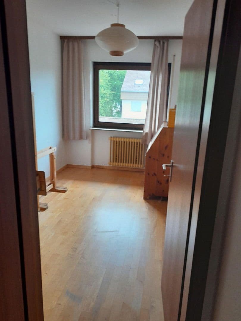 Prodej domu 200 m², pozemek 204 m², Andreas-Fauser-Straße 8 c, Stuttgart, Bádensko-Württembersko Prodej domu 200 m², pozemek 204 m², Andreas-Fauser-Straße 8 c, Stuttgart, Bádensko-Württembersko