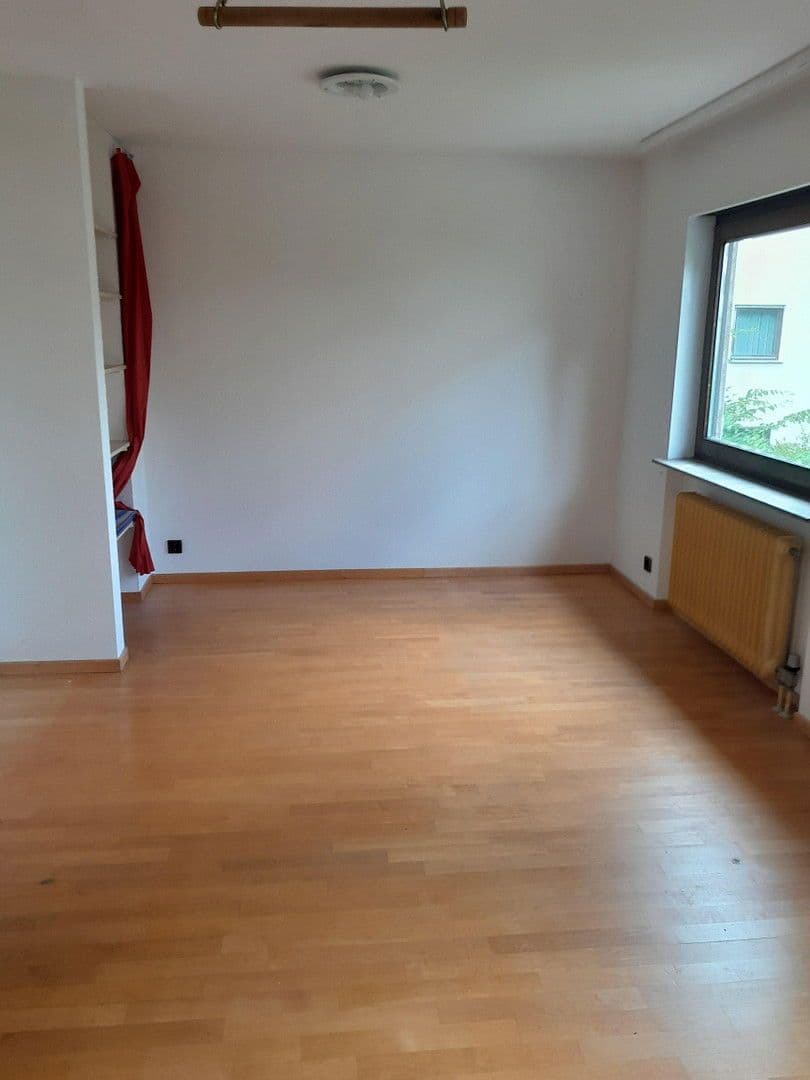 Prodej domu 200 m², pozemek 204 m², Andreas-Fauser-Straße 8 c, Stuttgart, Bádensko-Württembersko Prodej domu 200 m², pozemek 204 m², Andreas-Fauser-Straße 8 c, Stuttgart, Bádensko-Württembersko