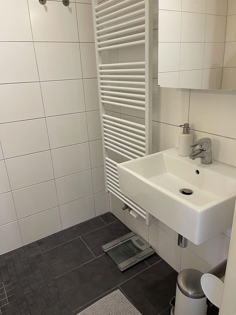 Pronájem bytu 2+1 60 m², Berlinerstr. 96, Potsdam, Braniborsko Pronájem bytu 2+1 60 m², Berlinerstr. 96, Potsdam, Braniborsko