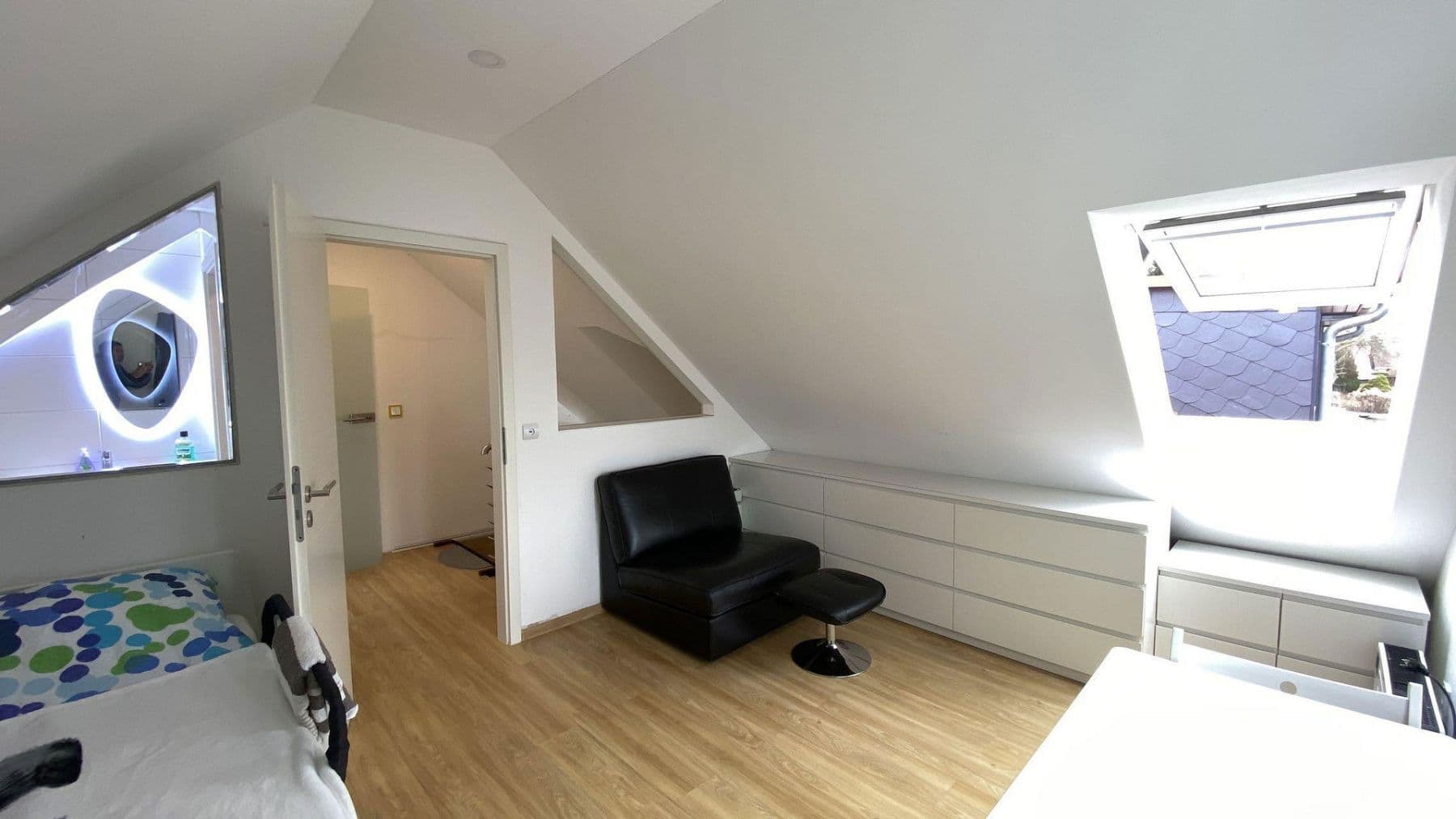 Pronájem domu 87 m², pozemek 200 m², Berlin, Berlín Pronájem domu 87 m², pozemek 200 m², Berlin, Berlín