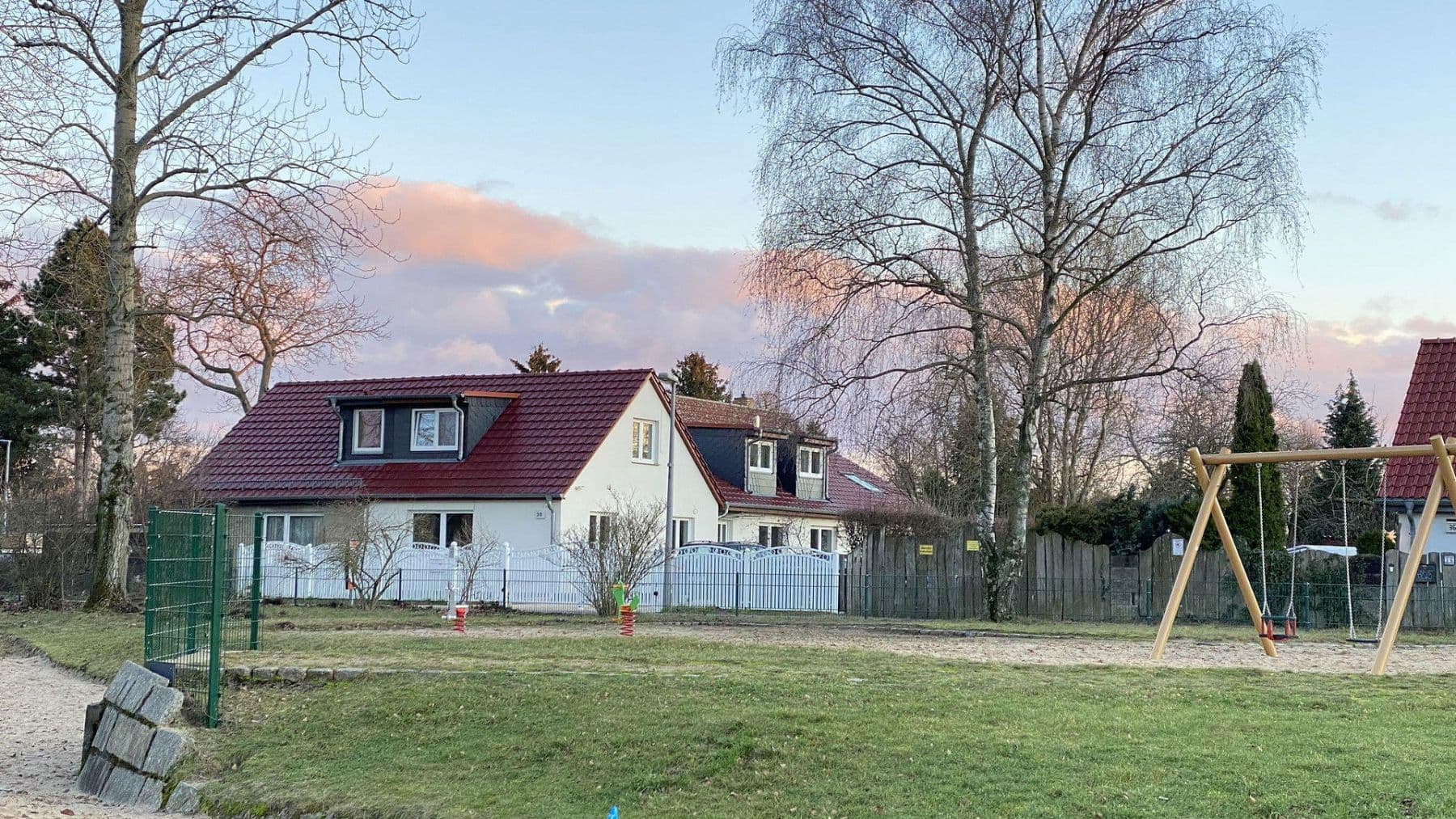 Pronájem domu 87 m², pozemek 200 m², Berlin, Berlín Pronájem domu 87 m², pozemek 200 m², Berlin, Berlín