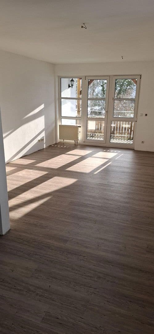 Pronájem bytu 3+1 73 m², Baumzeil 9, Bubenreuth, Bavorsko Pronájem bytu 3+1 73 m², Baumzeil 9, Bubenreuth, Bavorsko