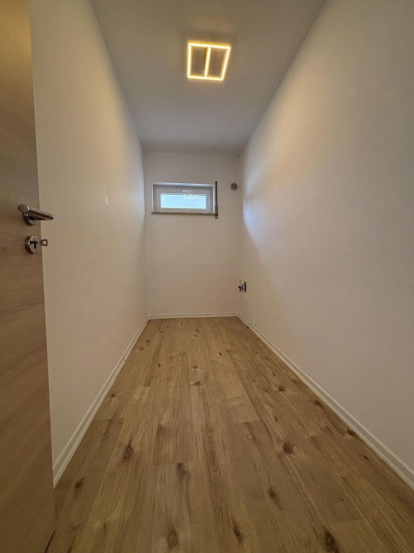 Pronájem bytu 3+1 82 m², Treschklinger Str. 57, Bad Rappenau, Bádensko-Württembersko Pronájem bytu 3+1 82 m², Treschklinger Str. 57, Bad Rappenau, Bádensko-Württembersko