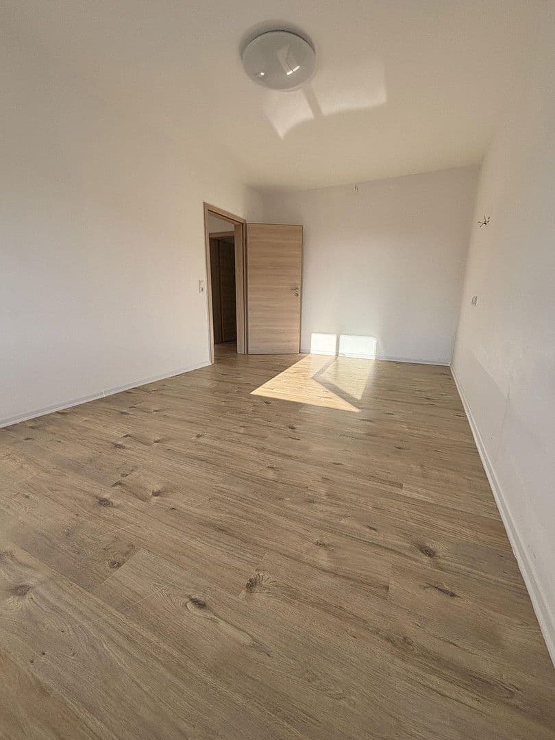 Pronájem bytu 3+1 82 m², Treschklinger Str. 57, Bad Rappenau, Bádensko-Württembersko Pronájem bytu 3+1 82 m², Treschklinger Str. 57, Bad Rappenau, Bádensko-Württembersko