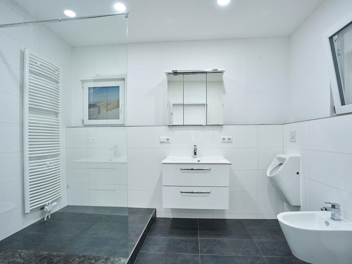 Prodej domu 332 m², pozemek 637 m², Untergruppenbach, Bádensko-Württembersko Prodej domu 332 m², pozemek 637 m², Untergruppenbach, Bádensko-Württembersko