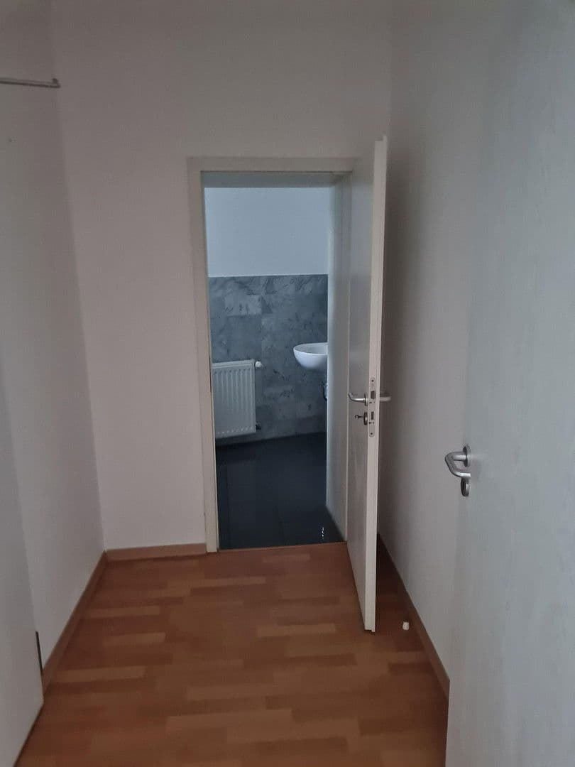 Pronájem kanceláře 73 m², Wurzen, Sasko Pronájem kanceláře 73 m², Wurzen, Sasko