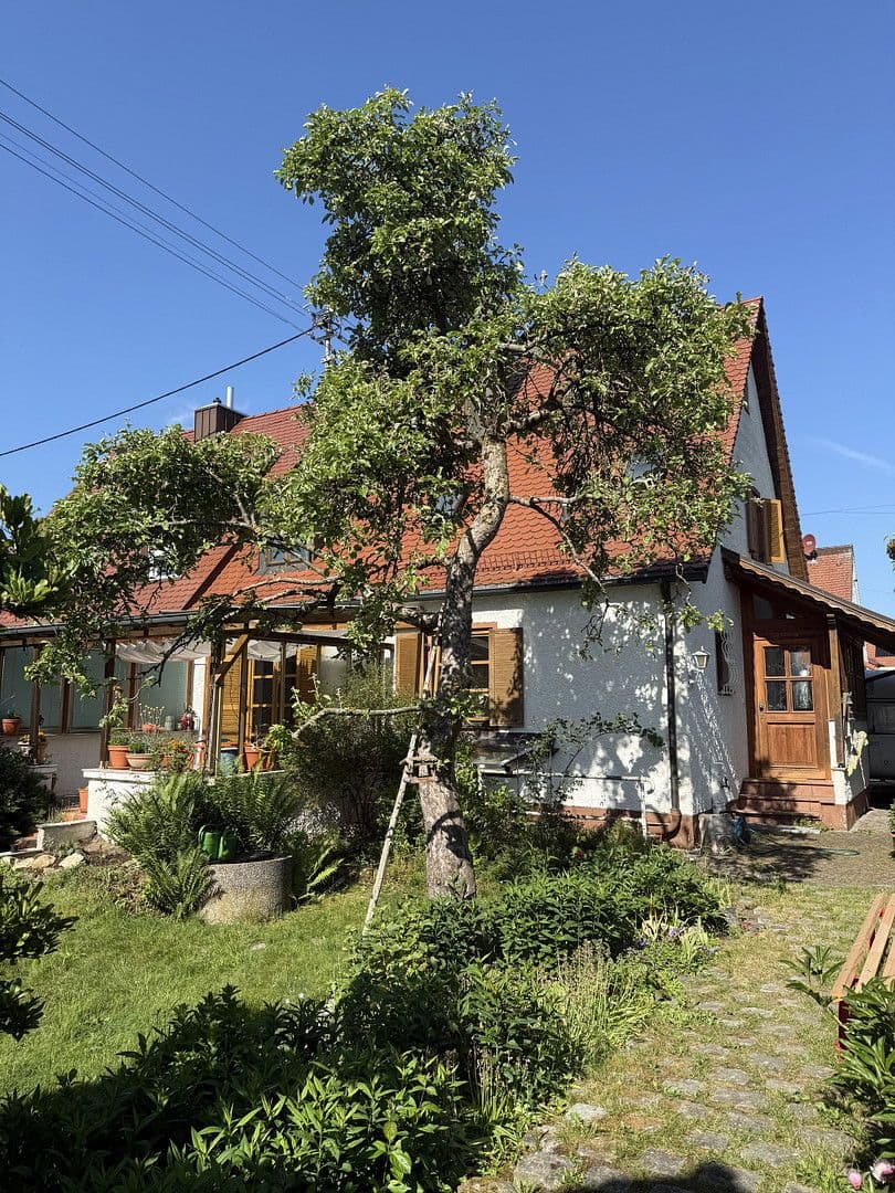 Prodej domu 114 m², pozemek 390 m², Habichtsweg 10, Augsburg, Bavorsko Prodej domu 114 m², pozemek 390 m², Habichtsweg 10, Augsburg, Bavorsko