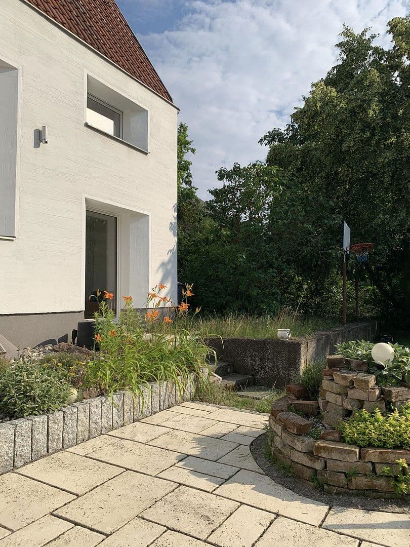 Prodej domu 168 m², pozemek 1.039 m², Berlin, Berlín Prodej domu 168 m², pozemek 1.039 m², Berlin, Berlín