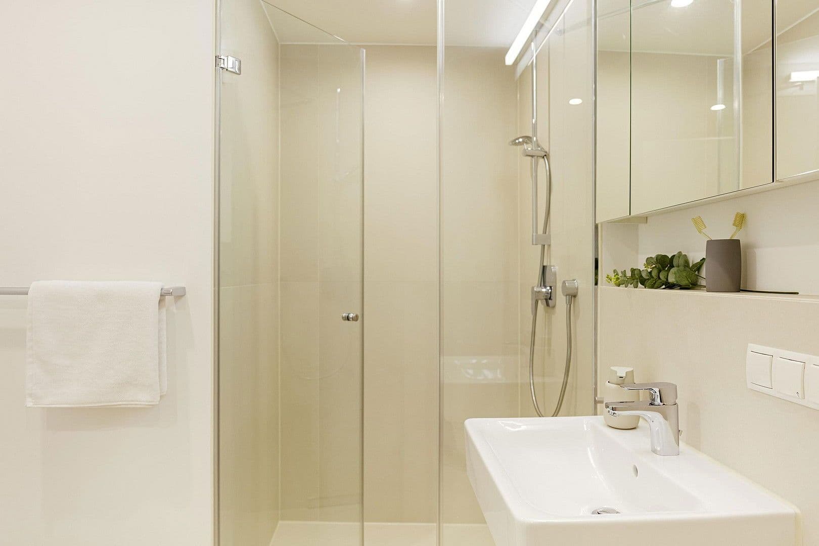 Pronájem bytu 36 m², Stuttgart, Bádensko-Württembersko Pronájem bytu 36 m², Stuttgart, Bádensko-Württembersko