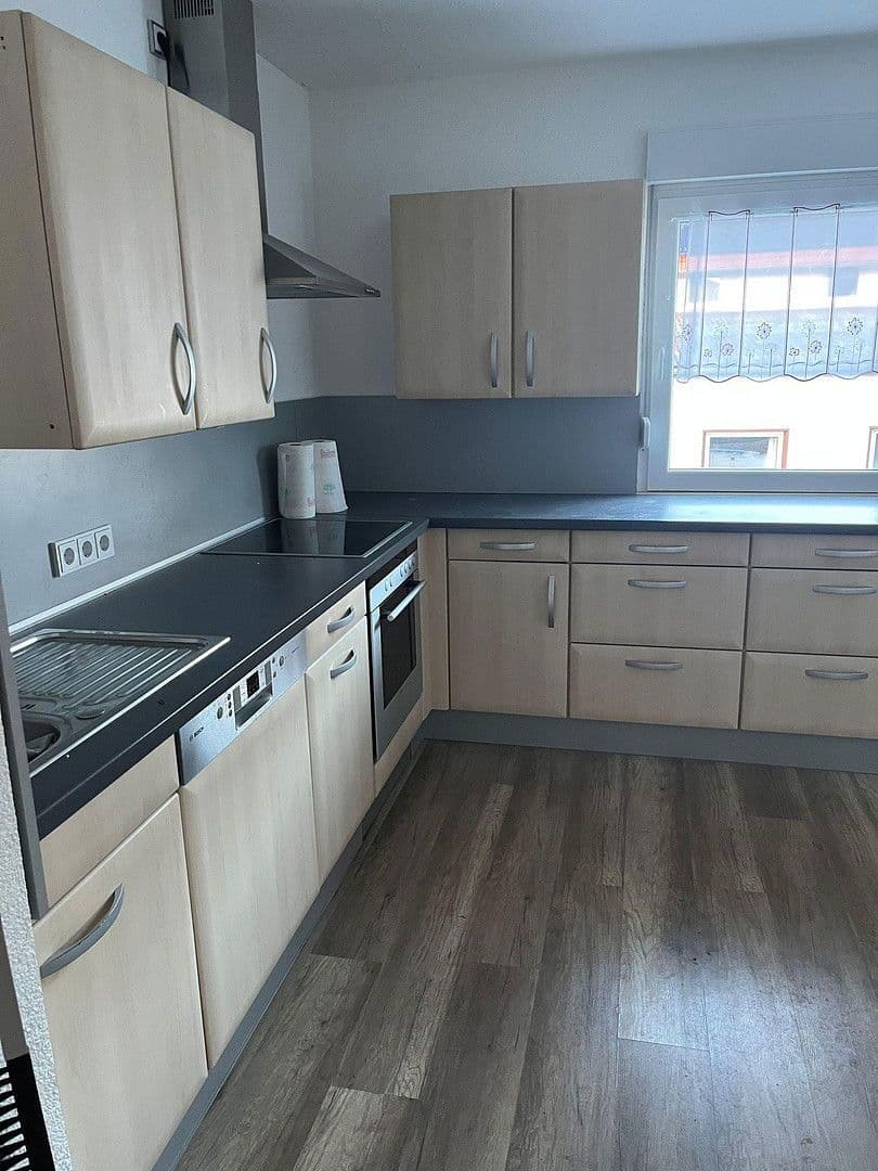 Prodej domu 119 m², pozemek 920 m², Kirchhain, Hessen Prodej domu 119 m², pozemek 920 m², Kirchhain, Hessen