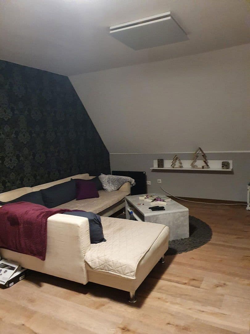 Prodej domu 119 m², pozemek 920 m², Kirchhain, Hessen Prodej domu 119 m², pozemek 920 m², Kirchhain, Hessen