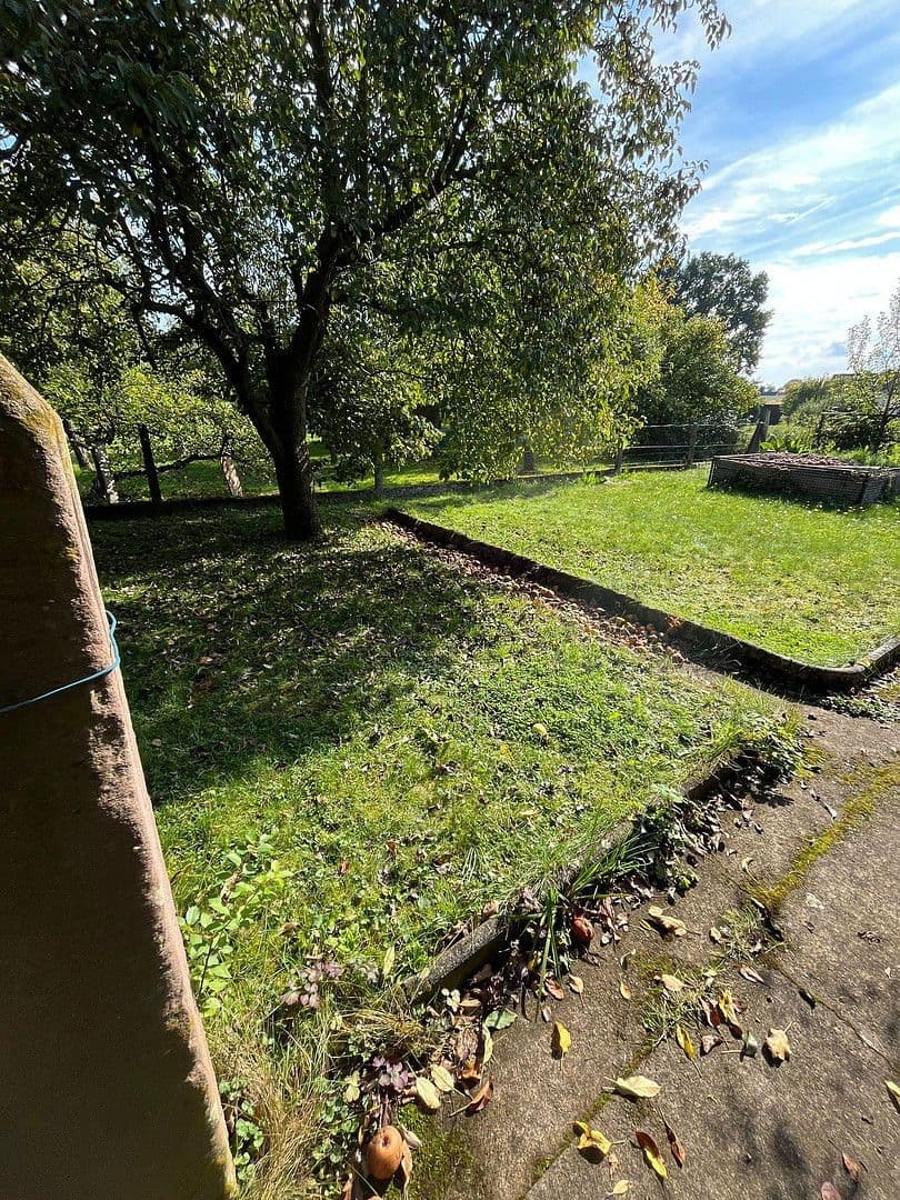 Prodej domu 119 m², pozemek 920 m², Kirchhain, Hessen Prodej domu 119 m², pozemek 920 m², Kirchhain, Hessen