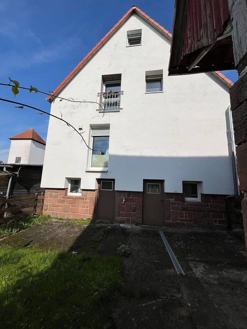 Prodej domu 119 m², pozemek 920 m², Kirchhain, Hessen Prodej domu 119 m², pozemek 920 m², Kirchhain, Hessen