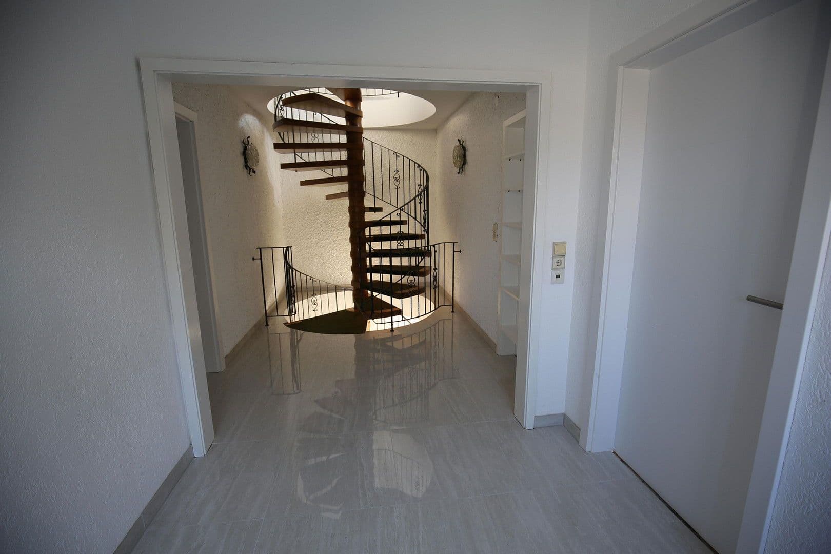 Prodej domu 230 m², pozemek 334 m², Frankenthal, Porýní-Falc Prodej domu 230 m², pozemek 334 m², Frankenthal, Porýní-Falc