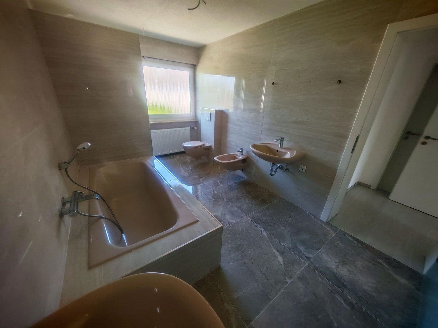 Prodej domu 230 m², pozemek 334 m², Frankenthal, Porýní-Falc Prodej domu 230 m², pozemek 334 m², Frankenthal, Porýní-Falc