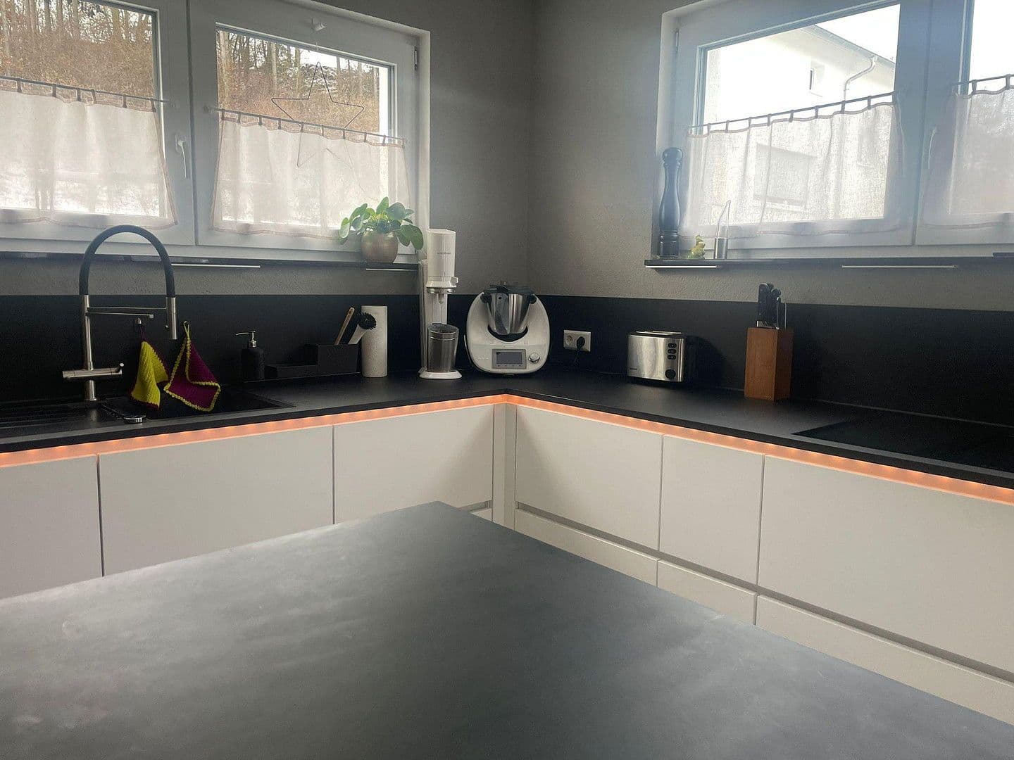 Pronájem domu 145 m², pozemek 250 m², Alte Gärtnerei 24/2, Amstetten, Bádensko-Württembersko Pronájem domu 145 m², pozemek 250 m², Alte Gärtnerei 24/2, Amstetten, Bádensko-Württembersko