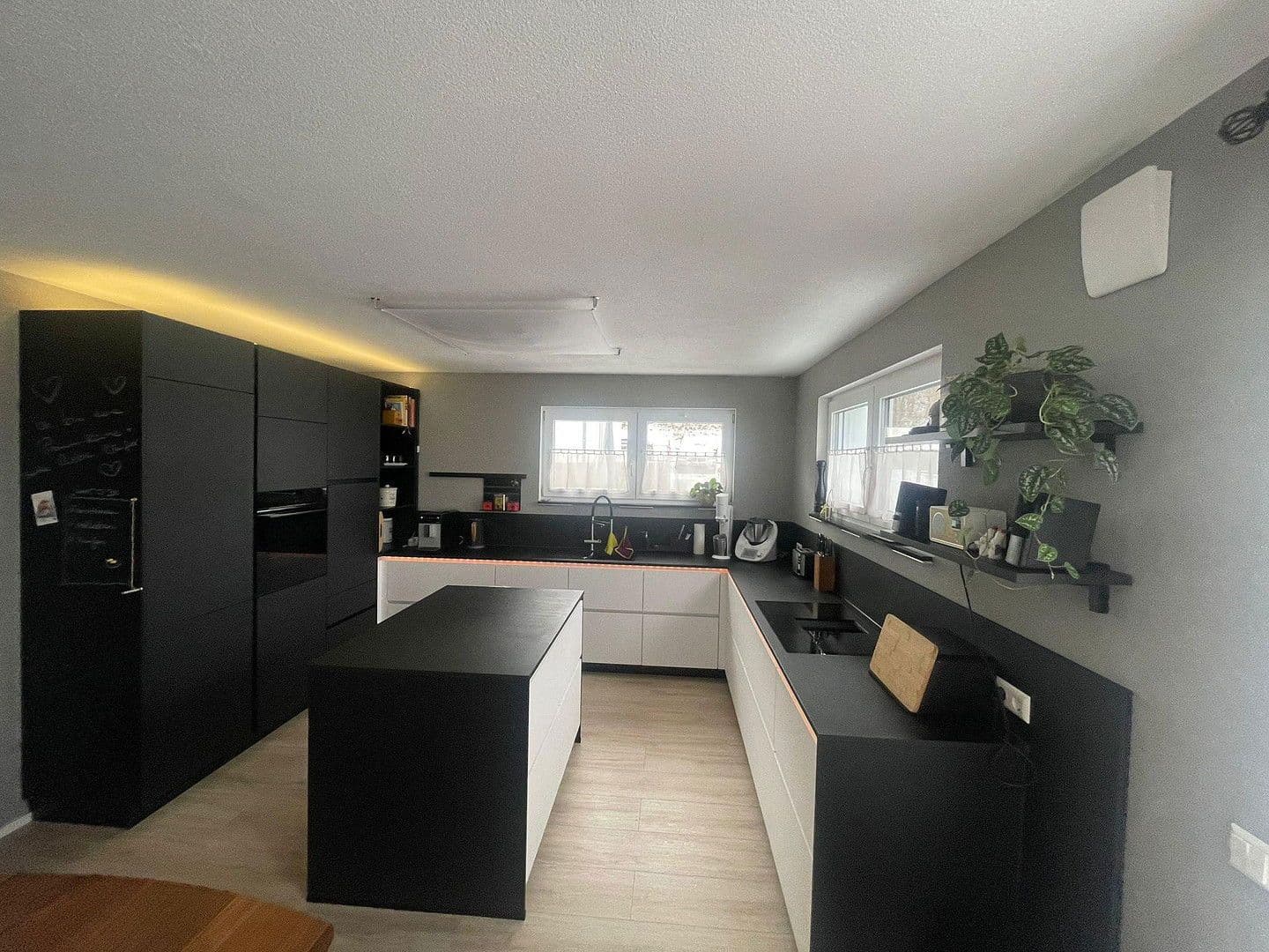 Pronájem domu 145 m², pozemek 250 m², Alte Gärtnerei 24/2, Amstetten, Bádensko-Württembersko Pronájem domu 145 m², pozemek 250 m², Alte Gärtnerei 24/2, Amstetten, Bádensko-Württembersko