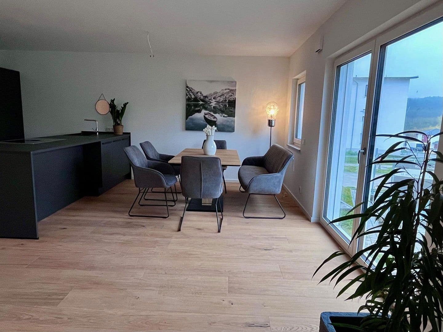 Prodej bytu 3+1 111 m², Meisenweg 8, Röttenbach, Bavorsko Prodej bytu 3+1 111 m², Meisenweg 8, Röttenbach, Bavorsko