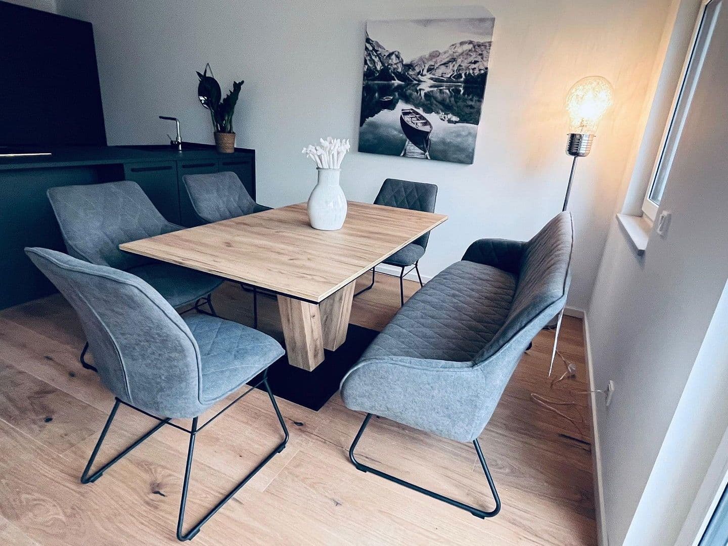 Prodej bytu 3+1 111 m², Meisenweg 8, Röttenbach, Bavorsko Prodej bytu 3+1 111 m², Meisenweg 8, Röttenbach, Bavorsko