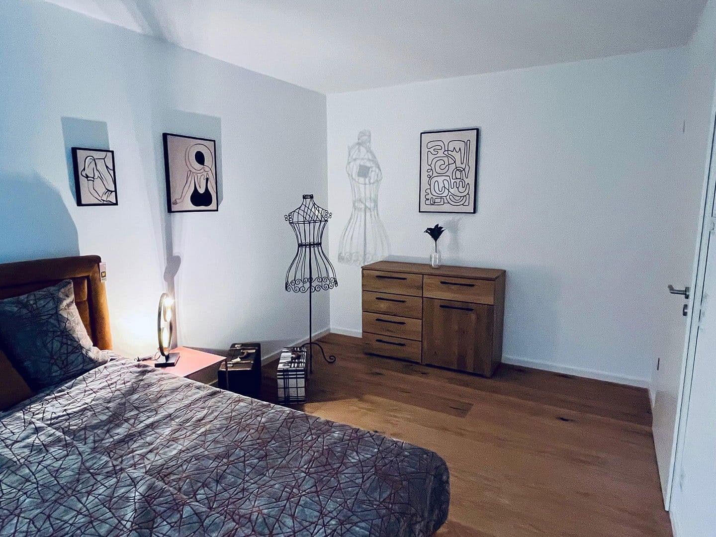 Prodej bytu 3+1 111 m², Meisenweg 8, Röttenbach, Bavorsko Prodej bytu 3+1 111 m², Meisenweg 8, Röttenbach, Bavorsko