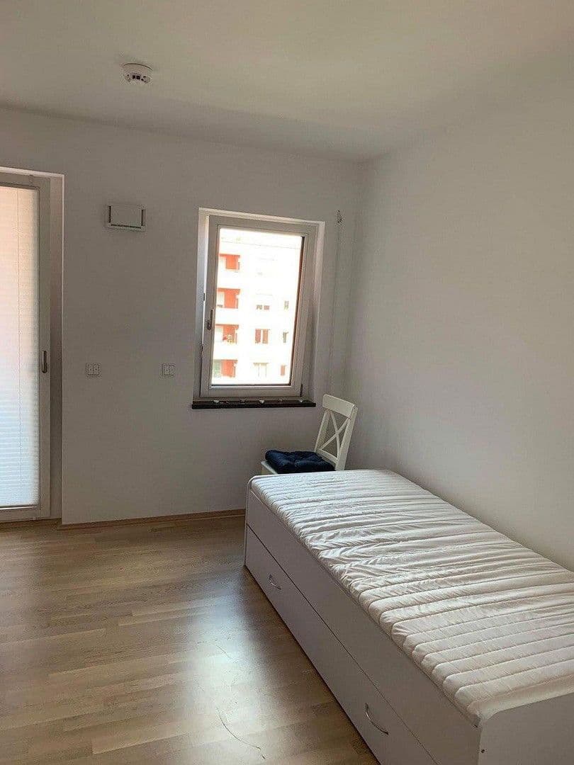 Pronájem bytu 21 m², Konrad-Celtis-Str. 91, München, Bavorsko Pronájem bytu 21 m², Konrad-Celtis-Str. 91, München, Bavorsko