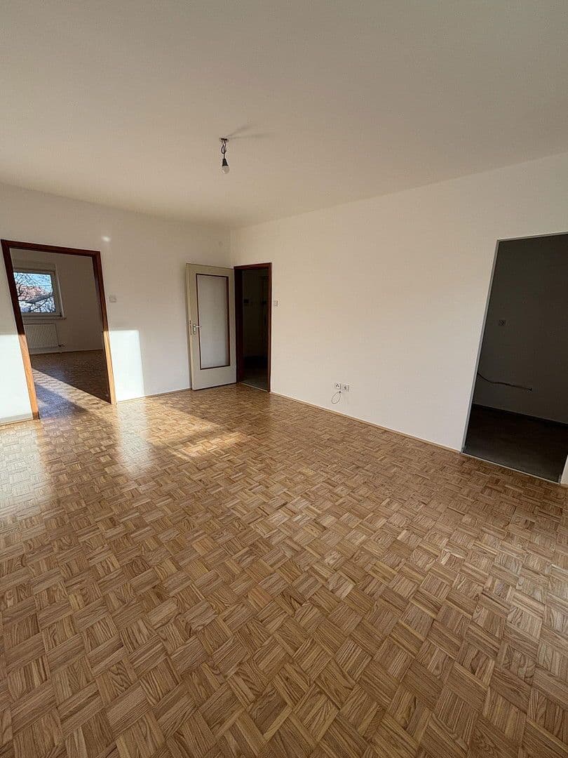 Pronájem bytu 3+1 58 m², Bahnhofstraße 13, Enns, Horní Rakousko Pronájem bytu 3+1 58 m², Bahnhofstraße 13, Enns, Horní Rakousko