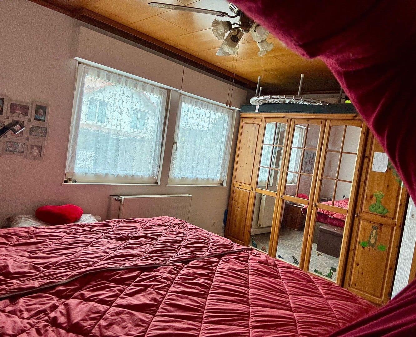 Prodej domu 142 m², pozemek 685 m², Hermann-Hesse-Straße 11, Linkenheim-Hochstetten, Bádensko-Württembersko Prodej domu 142 m², pozemek 685 m², Hermann-Hesse-Straße 11, Linkenheim-Hochstetten, Bádensko-Württembersko