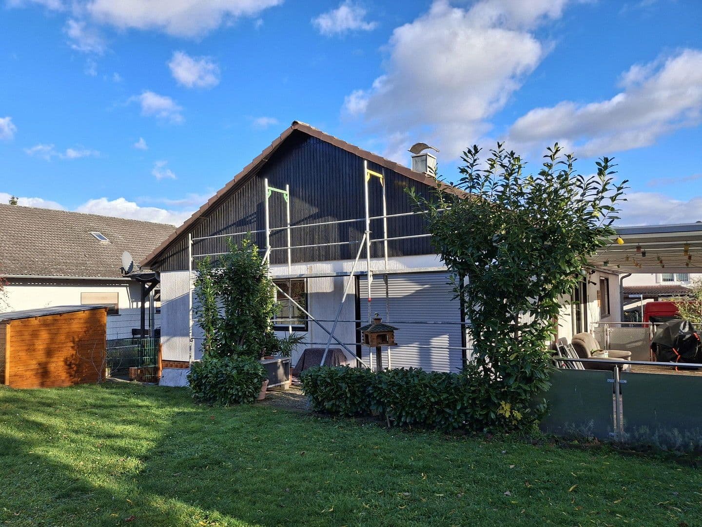 Prodej domu 142 m², pozemek 685 m², Hermann-Hesse-Straße 11, Linkenheim-Hochstetten, Bádensko-Württembersko Prodej domu 142 m², pozemek 685 m², Hermann-Hesse-Straße 11, Linkenheim-Hochstetten, Bádensko-Württembersko