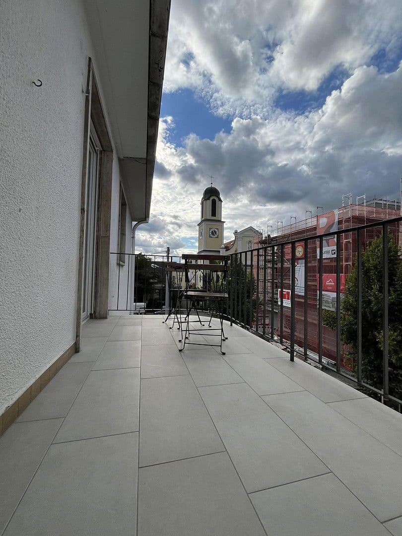 Pronájem bytu 2+1 28 m², Stuttgarter Str.18, Stuttgart, Bádensko-Württembersko Pronájem bytu 2+1 28 m², Stuttgarter Str.18, Stuttgart, Bádensko-Württembersko