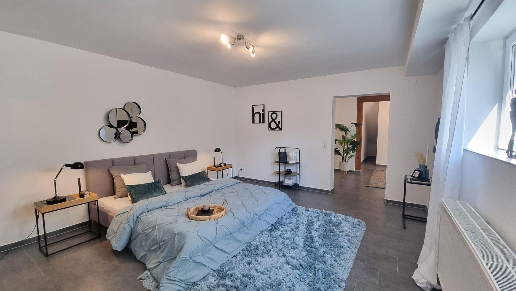 Prodej domu 207 m², pozemek 304 m², Ulmenweg 1/1, Mühlacker, Bádensko-Württembersko Prodej domu 207 m², pozemek 304 m², Ulmenweg 1/1, Mühlacker, Bádensko-Württembersko