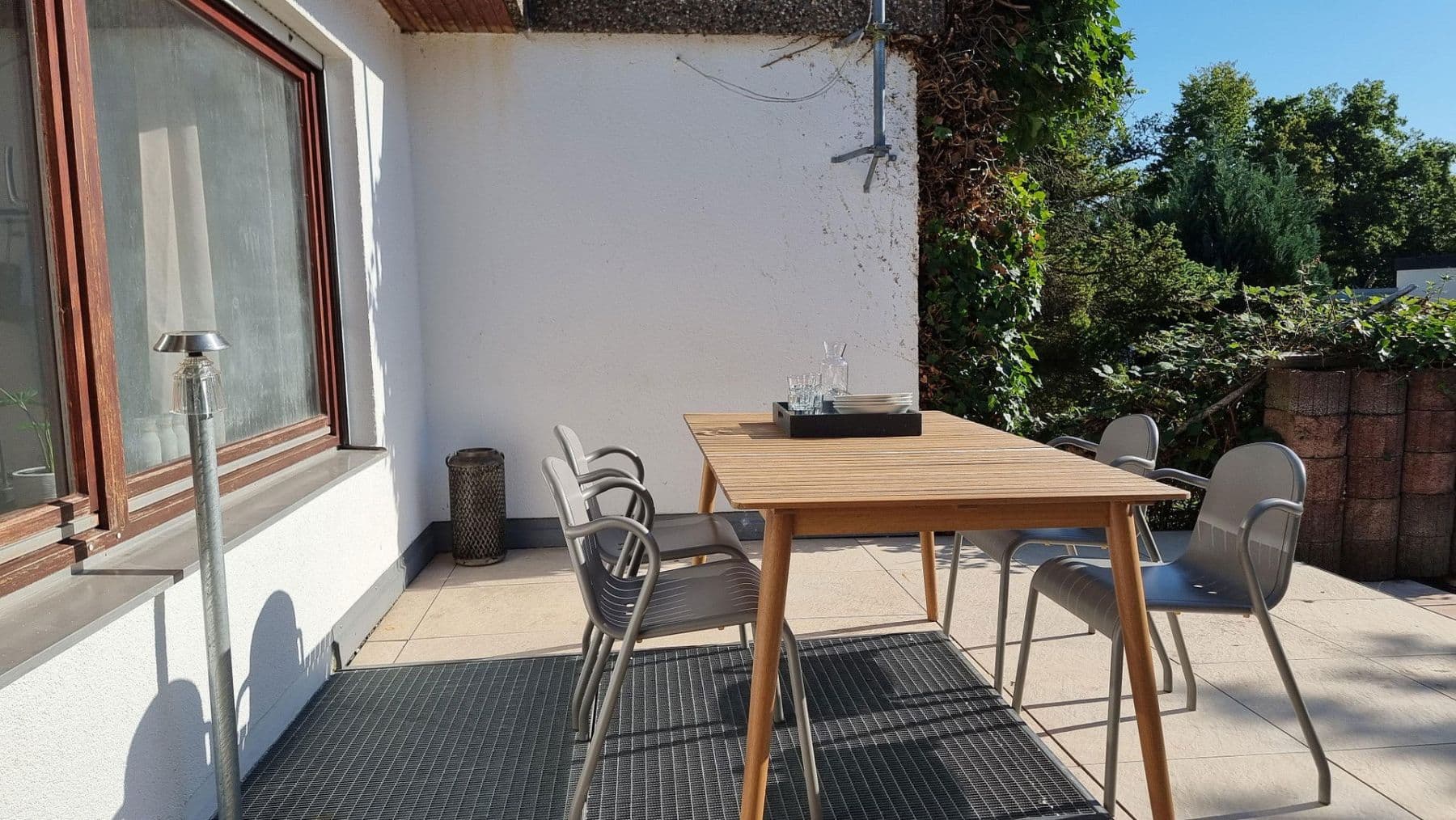 Prodej domu 207 m², pozemek 304 m², Ulmenweg 1/1, Mühlacker, Bádensko-Württembersko Prodej domu 207 m², pozemek 304 m², Ulmenweg 1/1, Mühlacker, Bádensko-Württembersko