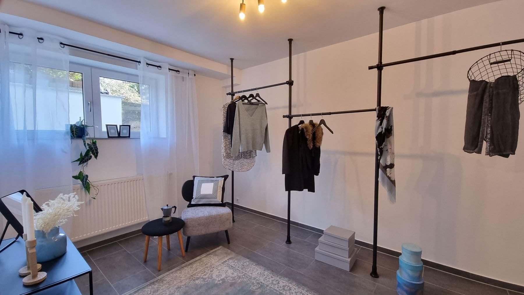 Prodej domu 207 m², pozemek 304 m², Ulmenweg 1/1, Mühlacker, Bádensko-Württembersko Prodej domu 207 m², pozemek 304 m², Ulmenweg 1/1, Mühlacker, Bádensko-Württembersko