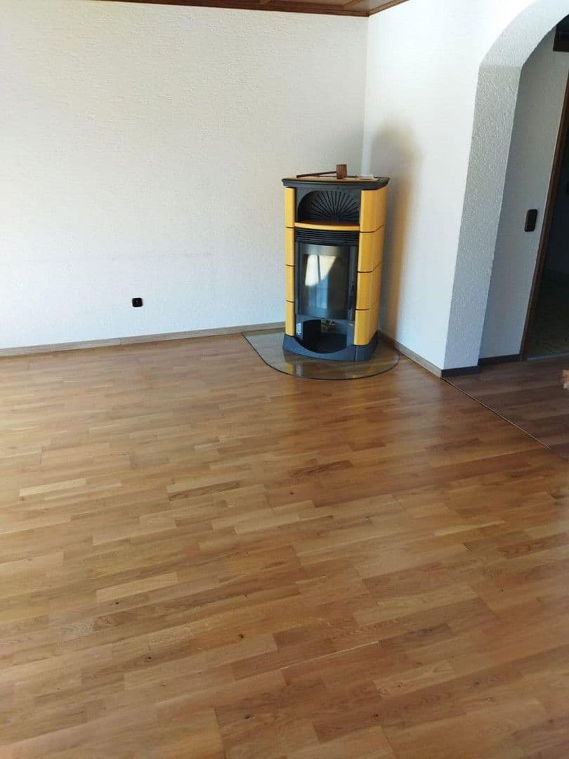 Prodej domu 200 m², pozemek 1.000 m², Loiching, Bavorsko Prodej domu 200 m², pozemek 1.000 m², Loiching, Bavorsko