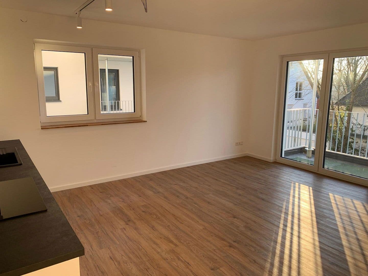 Pronájem bytu 4+1 110 m², Nürtingen, Bádensko-Württembersko Pronájem bytu 4+1 110 m², Nürtingen, Bádensko-Württembersko