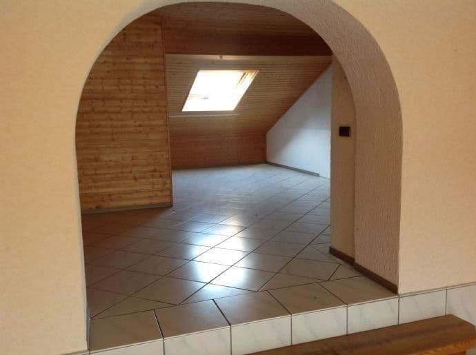 Pronájem domu 244 m², pozemek 400 m², Rehlingen-Siersburg, Země Sársko Pronájem domu 244 m², pozemek 400 m², Rehlingen-Siersburg, Země Sársko