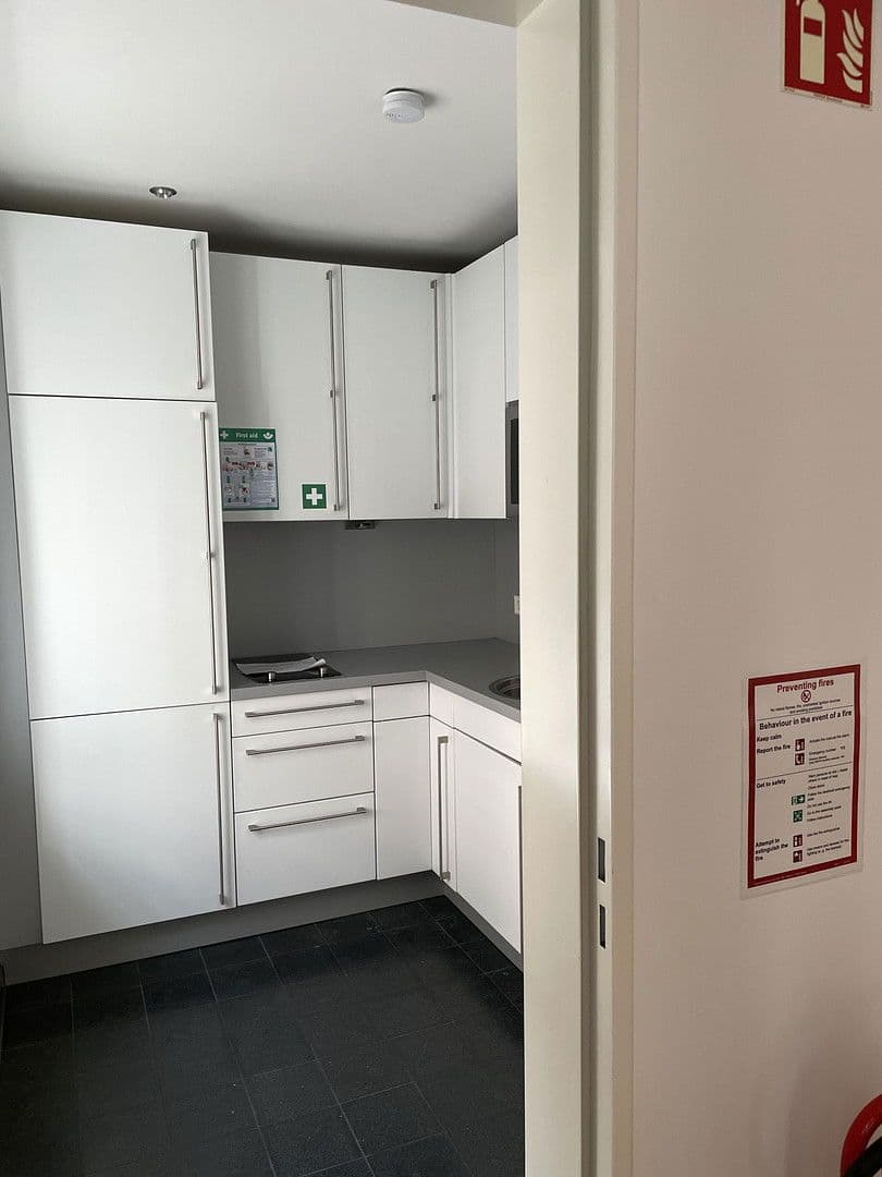 Pronájem kanceláře 414 m², München, Bavorsko Pronájem kanceláře 414 m², München, Bavorsko