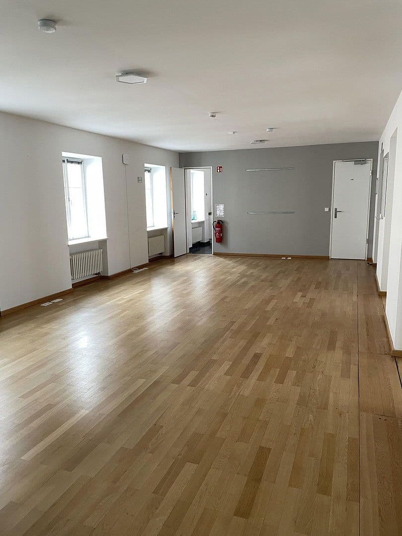 Pronájem kanceláře 414 m², München, Bavorsko Pronájem kanceláře 414 m², München, Bavorsko