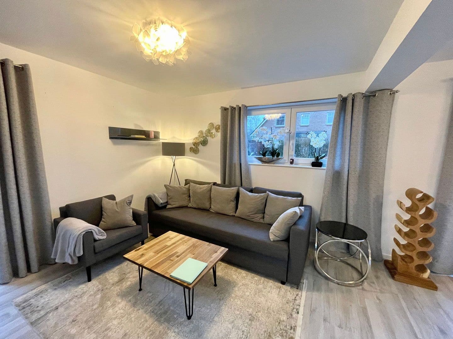 Pronájem domu 132 m², pozemek 280 m², Am Wiesengrunde 1a, Norderstedt, Šlesvicko-Holštýnsko Pronájem domu 132 m², pozemek 280 m², Am Wiesengrunde 1a, Norderstedt, Šlesvicko-Holštýnsko