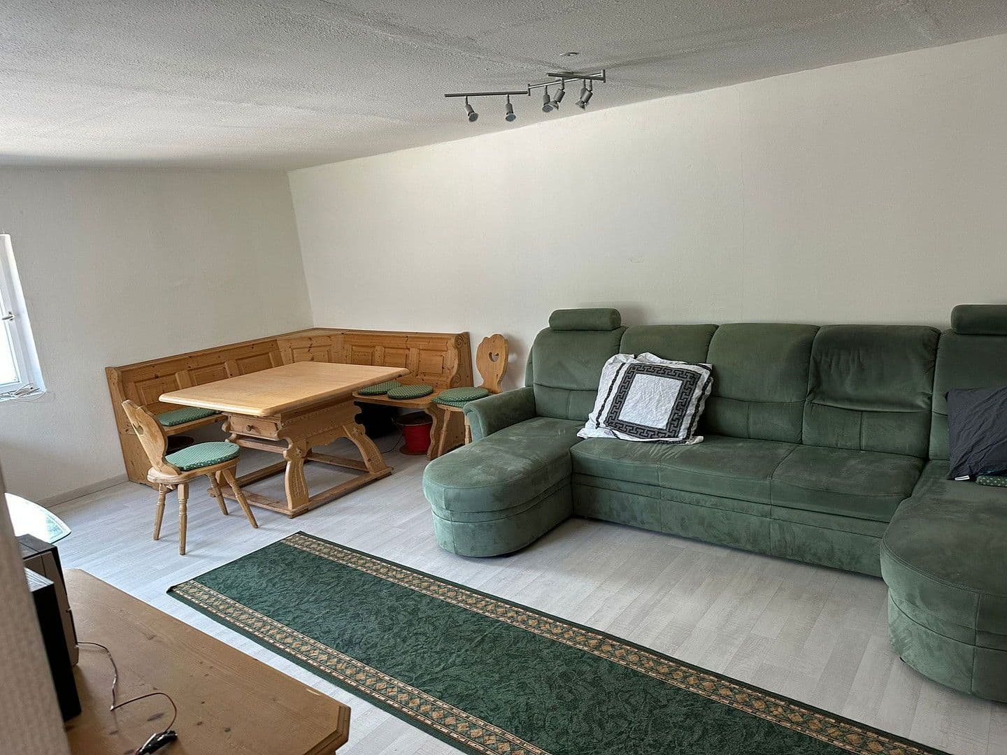 Pronájem domu 200 m², pozemek 750 m², Höhenkirchen, Bavorsko Pronájem domu 200 m², pozemek 750 m², Höhenkirchen, Bavorsko