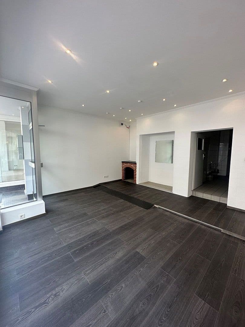 Pronájem nebytového prostoru 90 m², Antoniterstr. 54, Alzey, Porýní-Falc Pronájem nebytového prostoru 90 m², Antoniterstr. 54, Alzey, Porýní-Falc